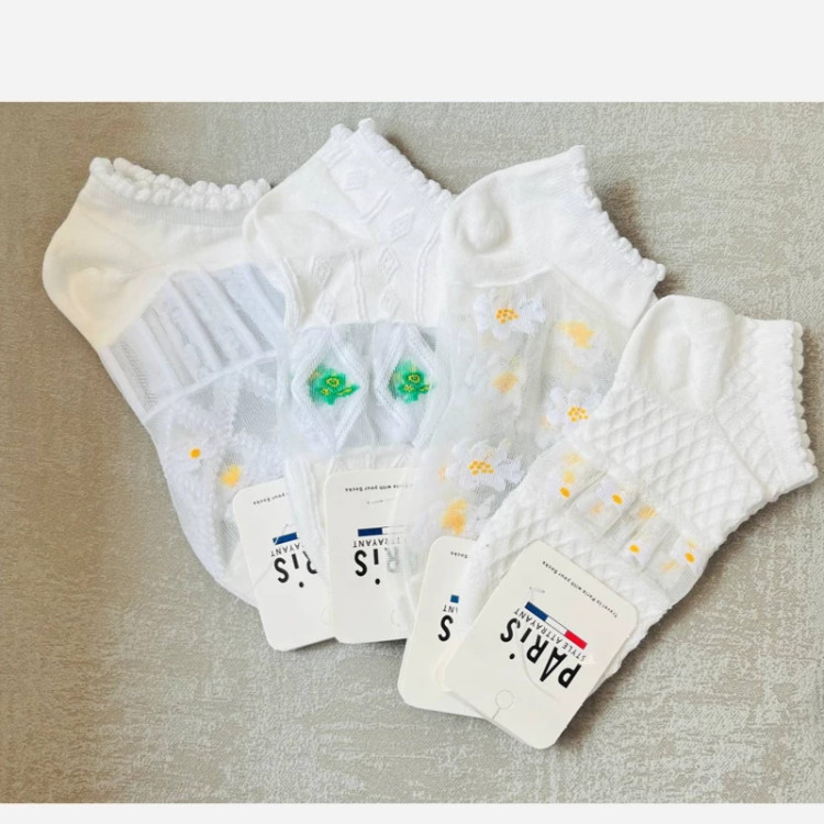 جوراب بابونه زنانه