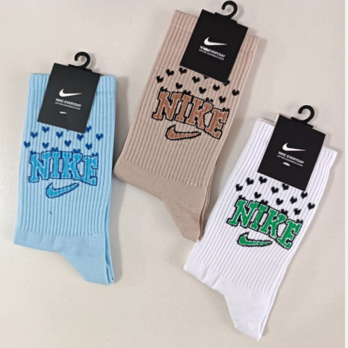 جوراب نایک قلبی